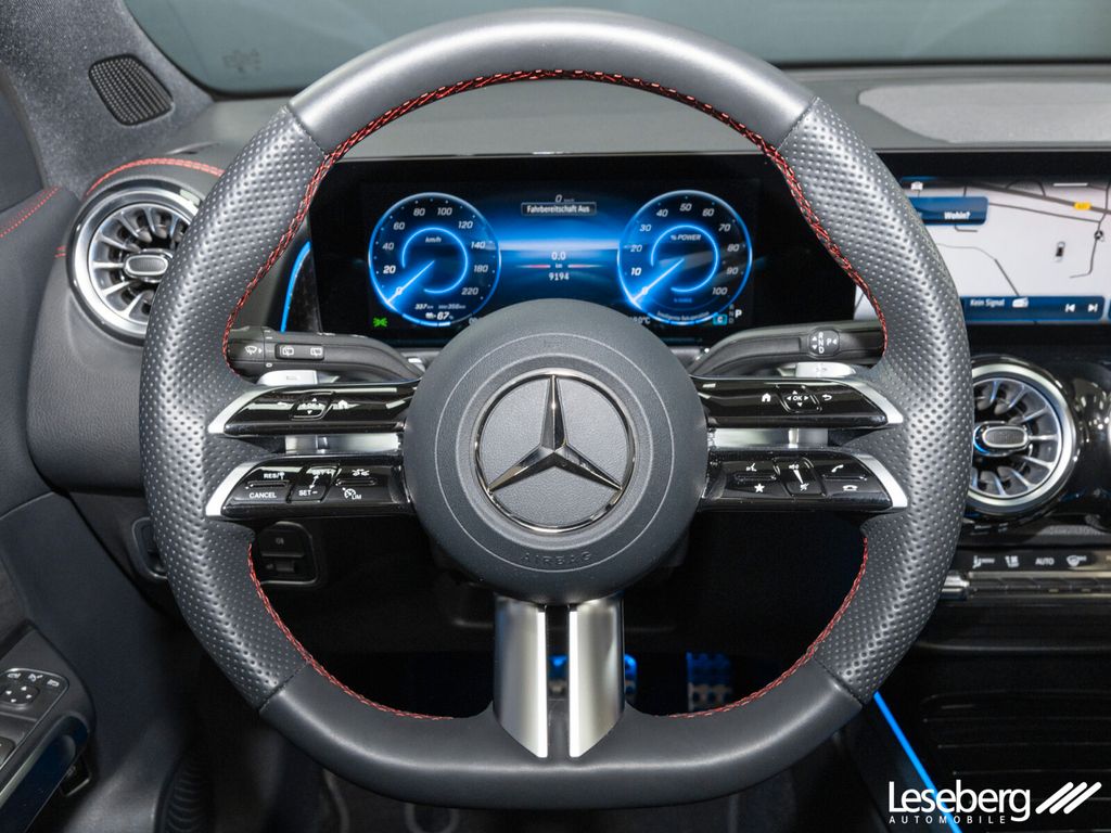 Mercedes-Benz EQB 2025