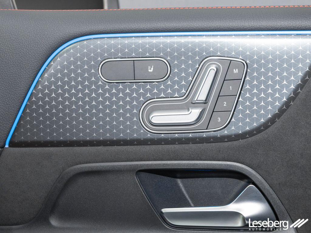 Mercedes-Benz EQB 2025