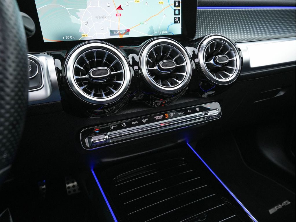 Mercedes-Benz EQB 2022