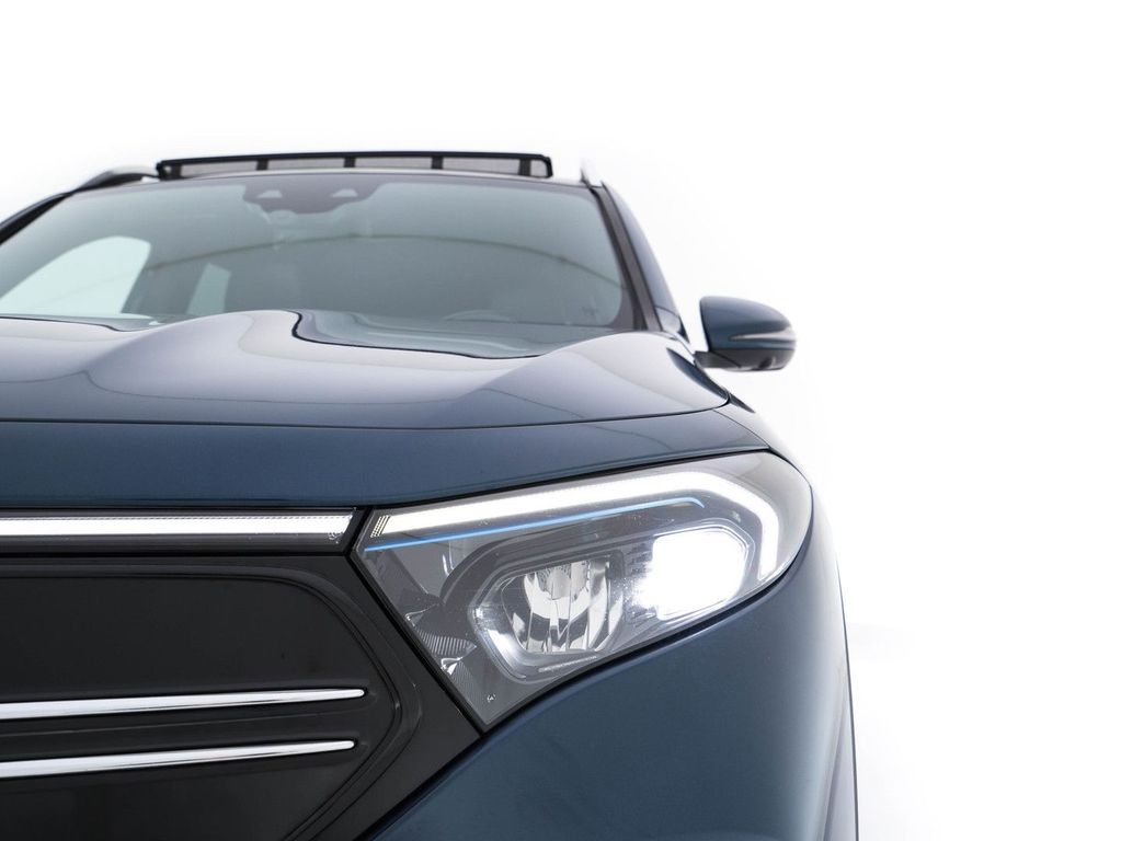 Mercedes-Benz EQB 2022