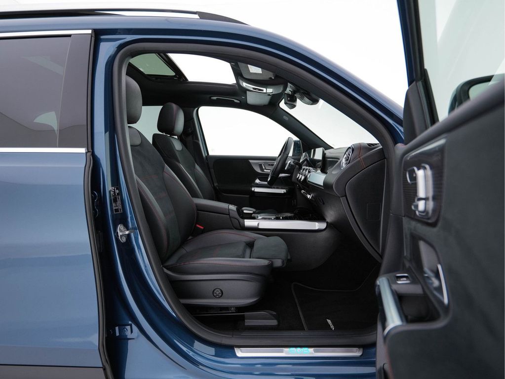Mercedes-Benz EQB 2022