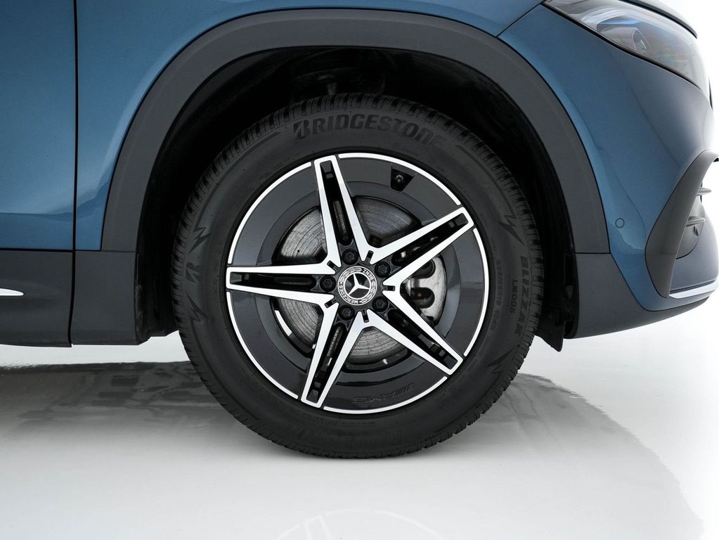 Mercedes-Benz EQB 2022