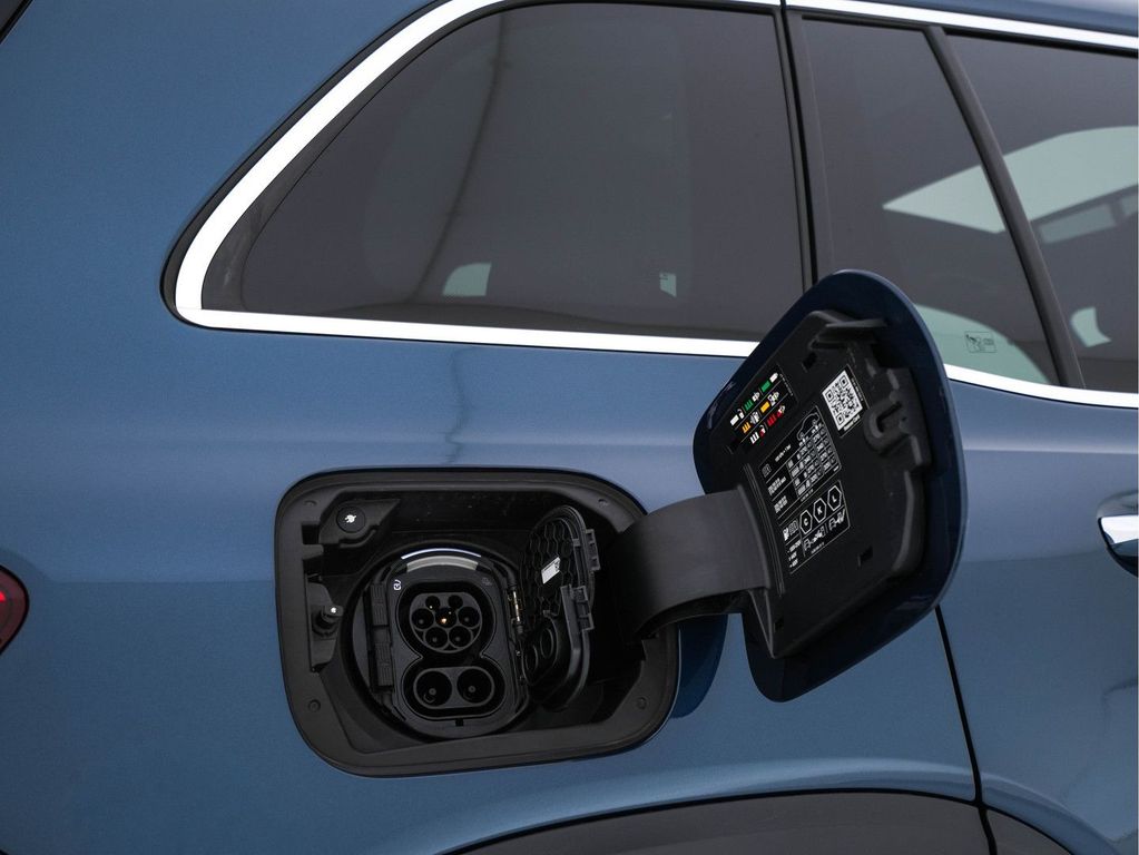 Mercedes-Benz EQB 2022