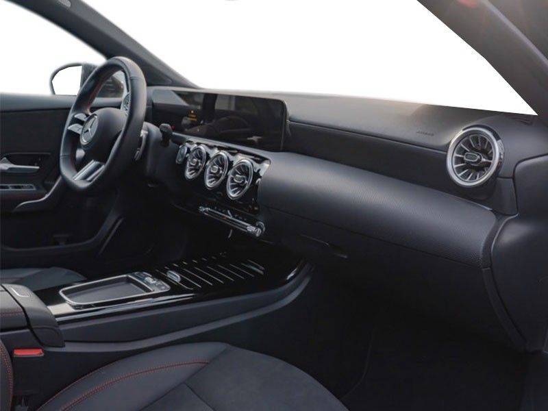 Mercedes-Benz A 220 2024