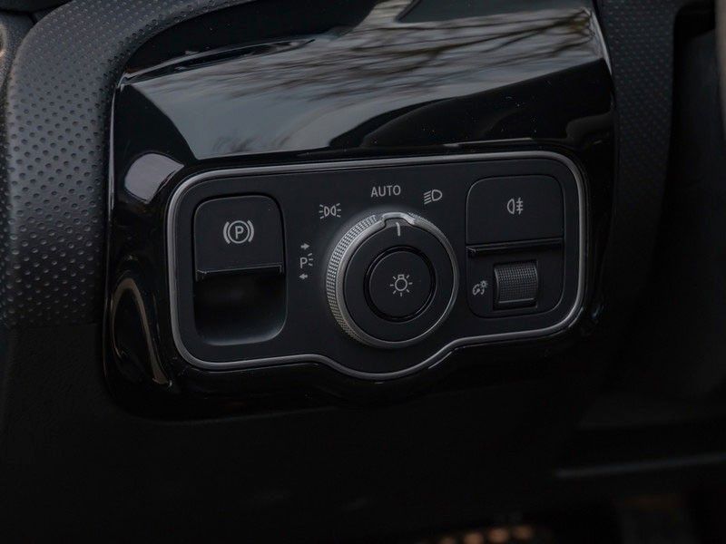 Mercedes-Benz A 220 2024