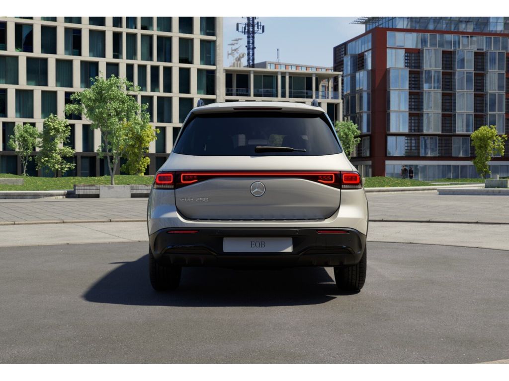 Mercedes-Benz EQB 2023