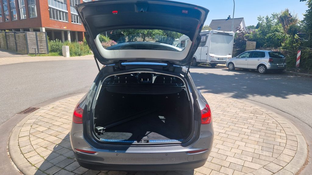 Mercedes-Benz C 200 2023