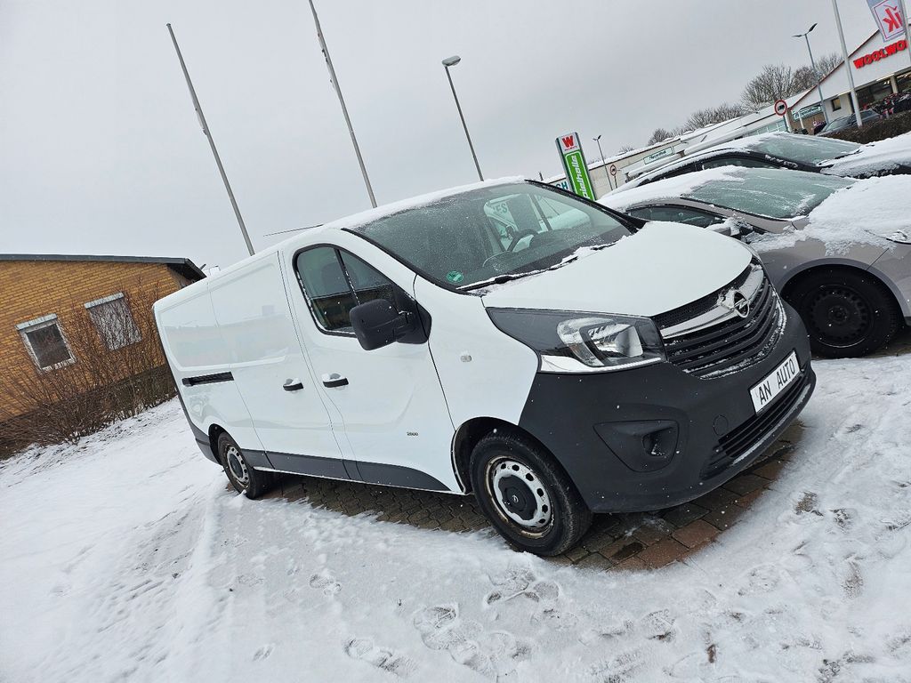Opel Vivaro 2015
