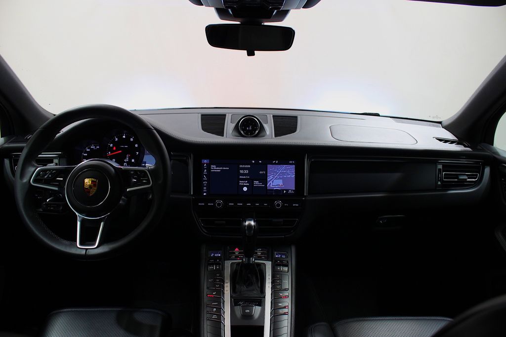 Porsche Macan 2020