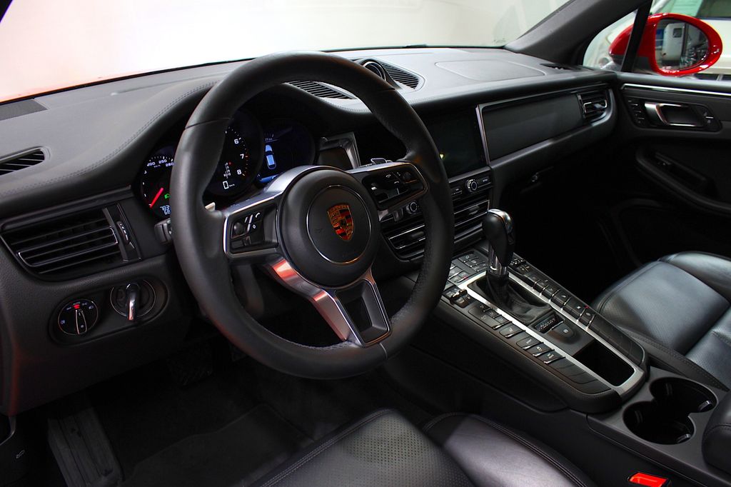 Porsche Macan 2020