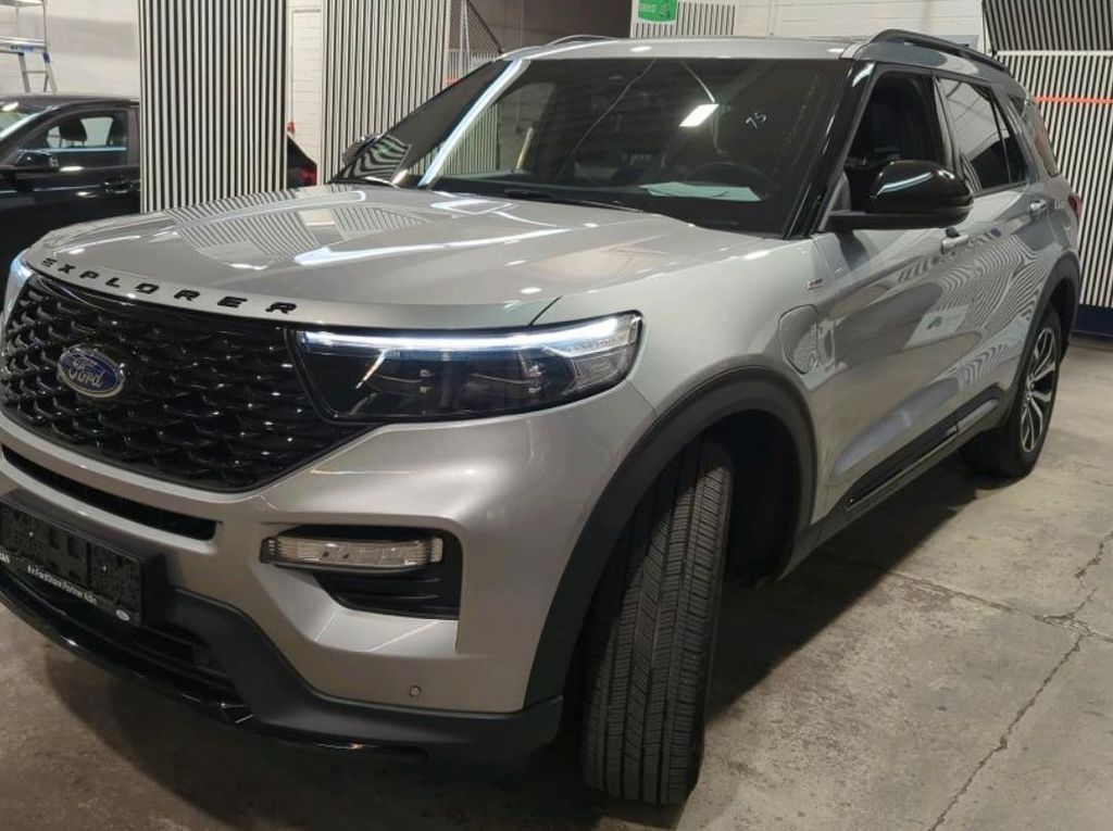 Ford Explorer 2023
