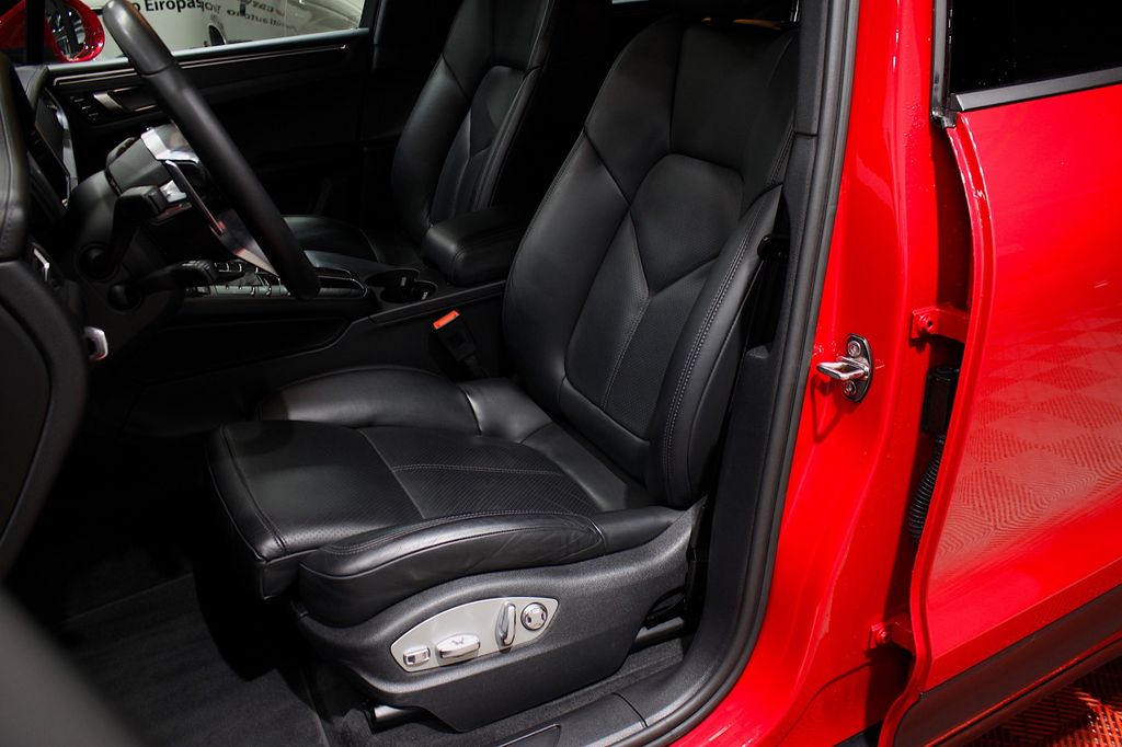 Porsche Macan 2020
