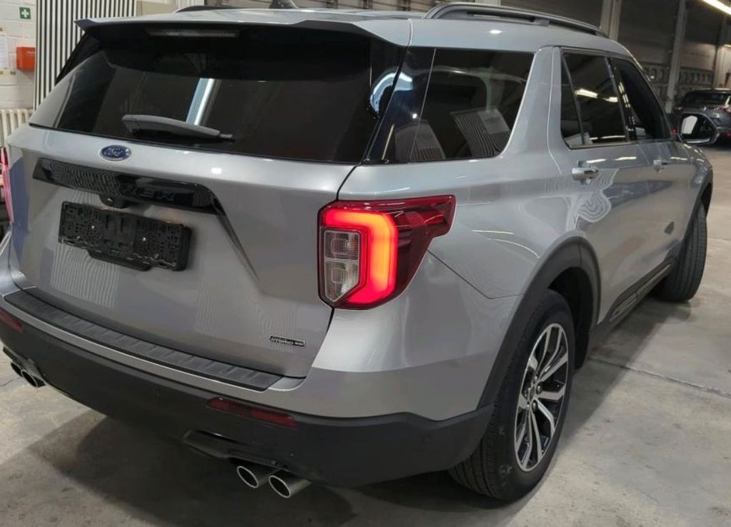 Ford Explorer 2023