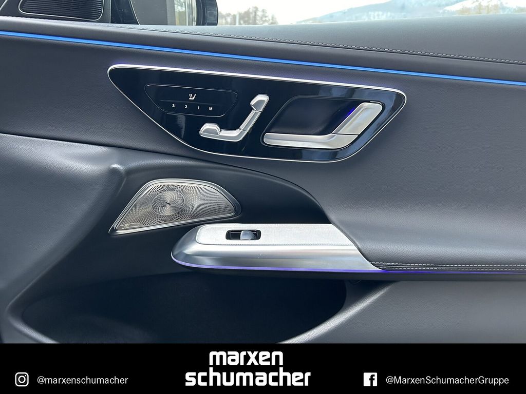 Mercedes-Benz E 300 2025