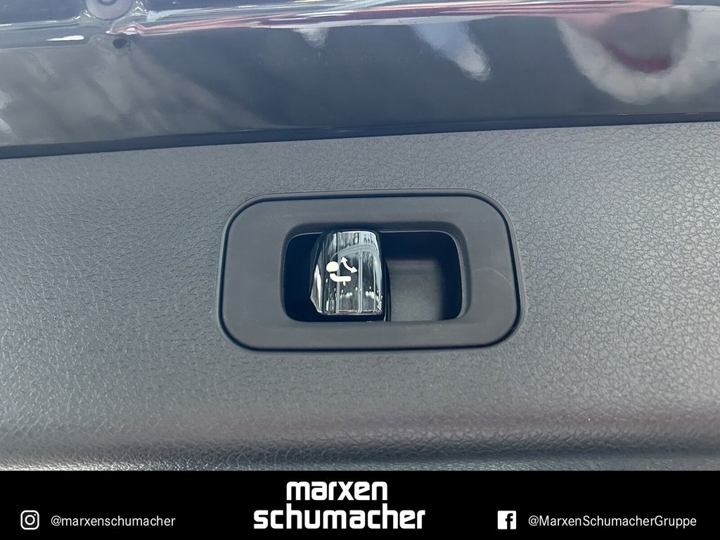 Mercedes-Benz E 300 2025