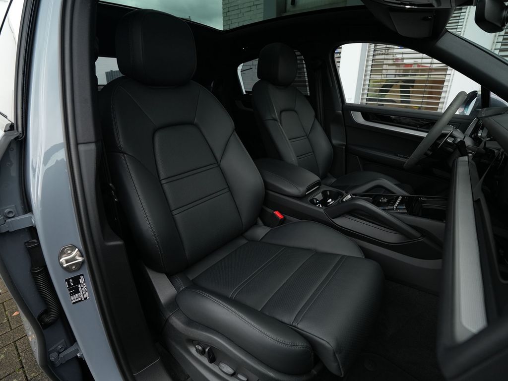 Porsche Cayenne 2024