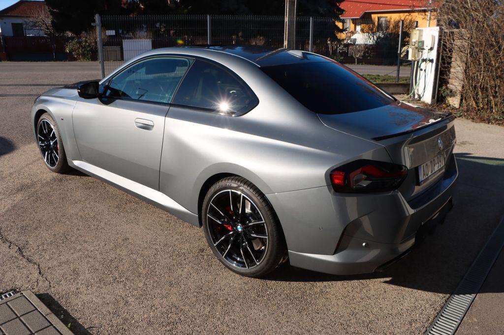 BMW M240i 2025