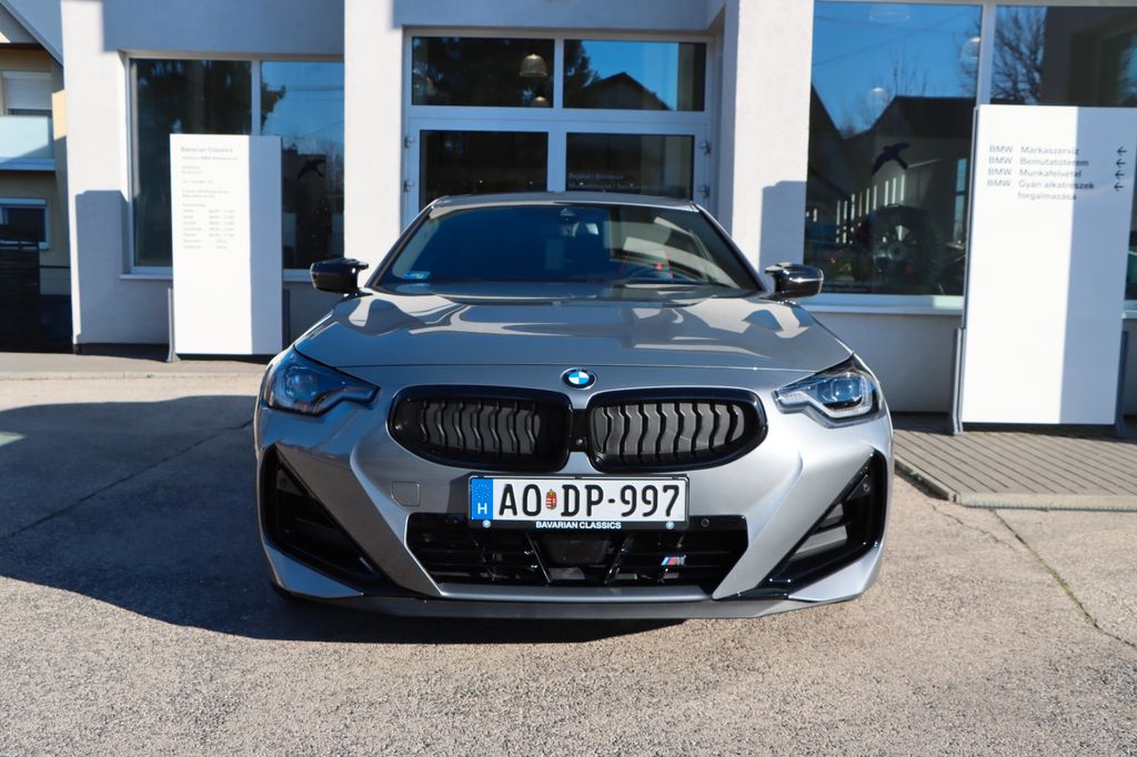BMW M240i 2025