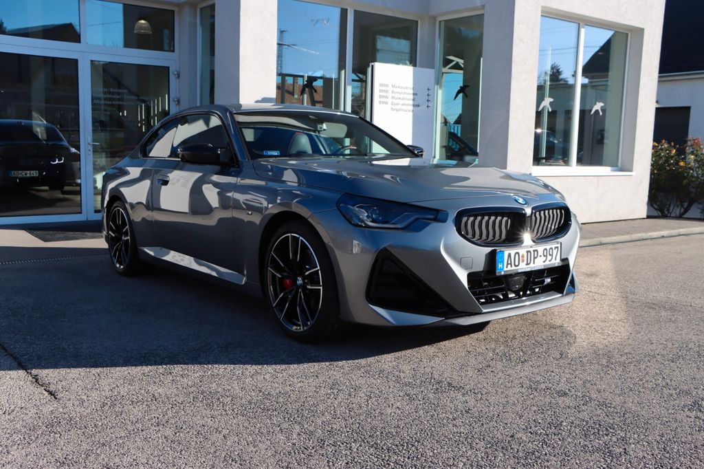 BMW M240i 2025