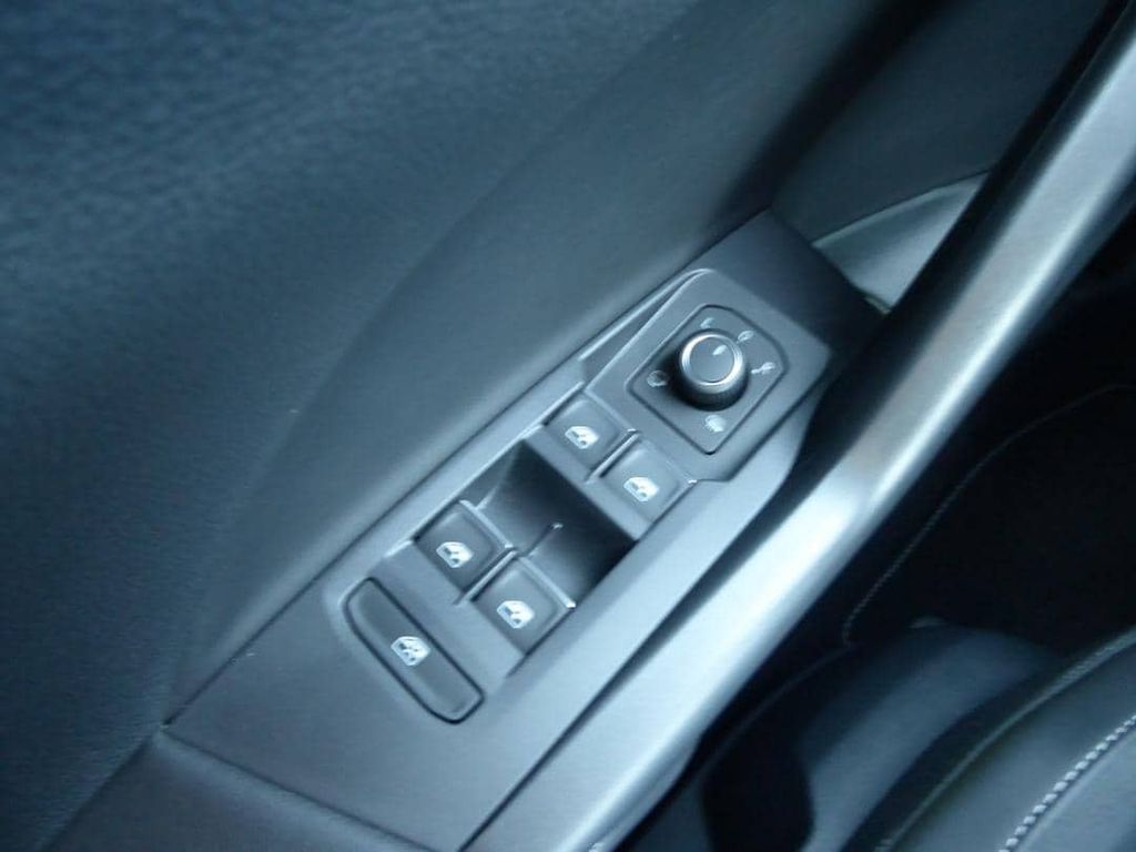 Volkswagen T-Cross 2025