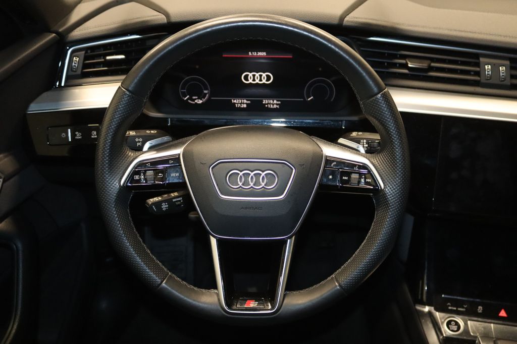 Audi e-tron 2022
