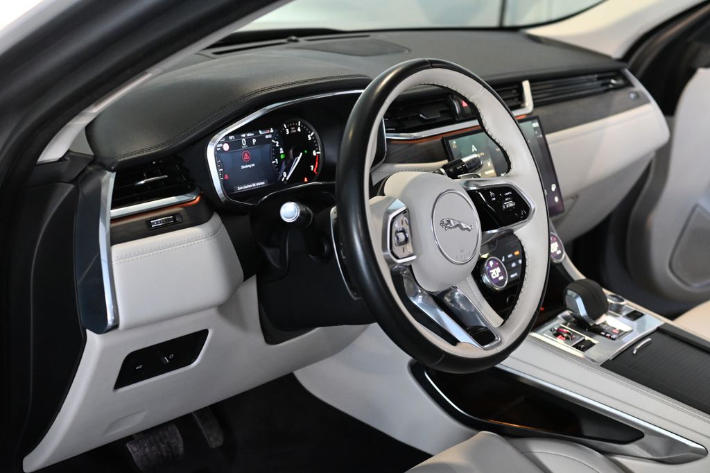 Jaguar F-Pace 2021