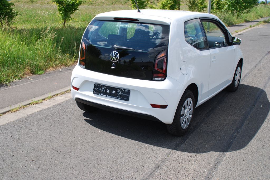 Volkswagen up! 2023