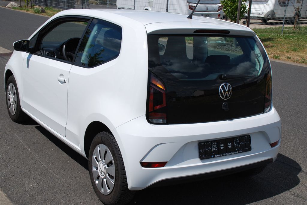 Volkswagen up! 2023
