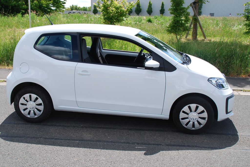 Volkswagen up! 2023