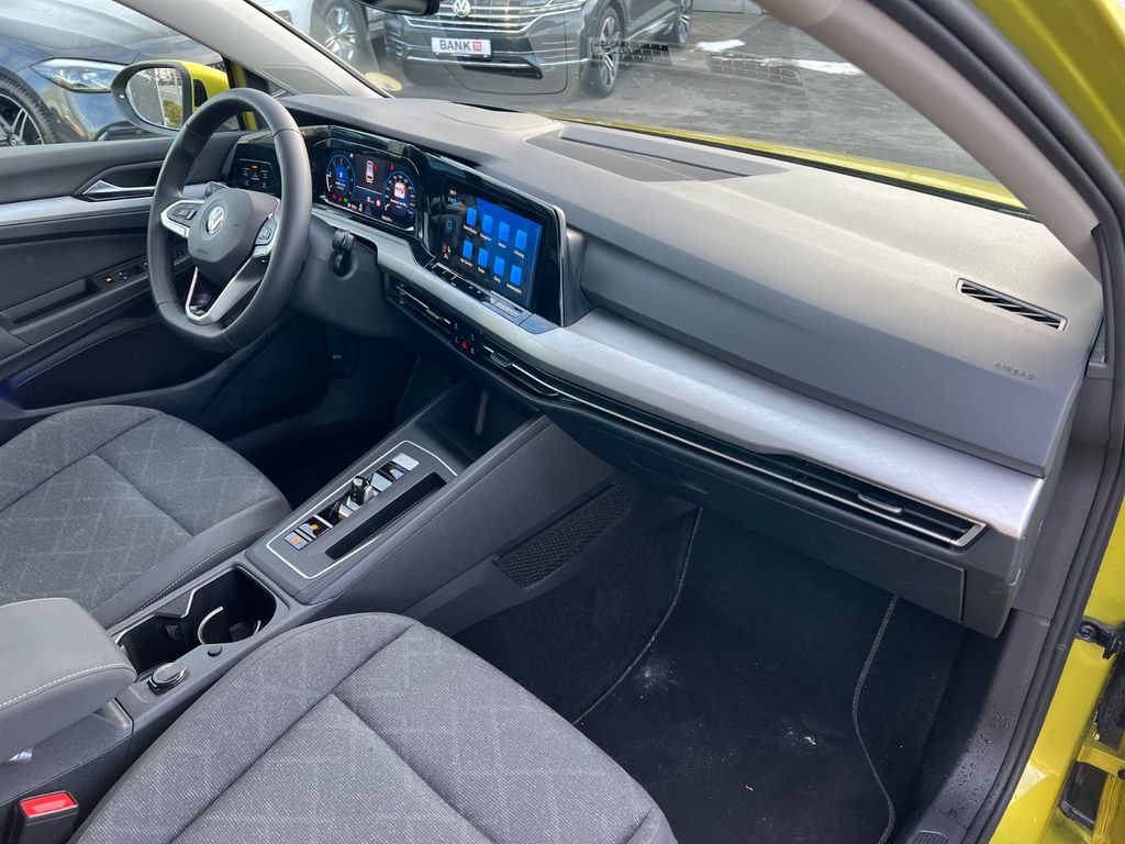 Volkswagen Golf 2021