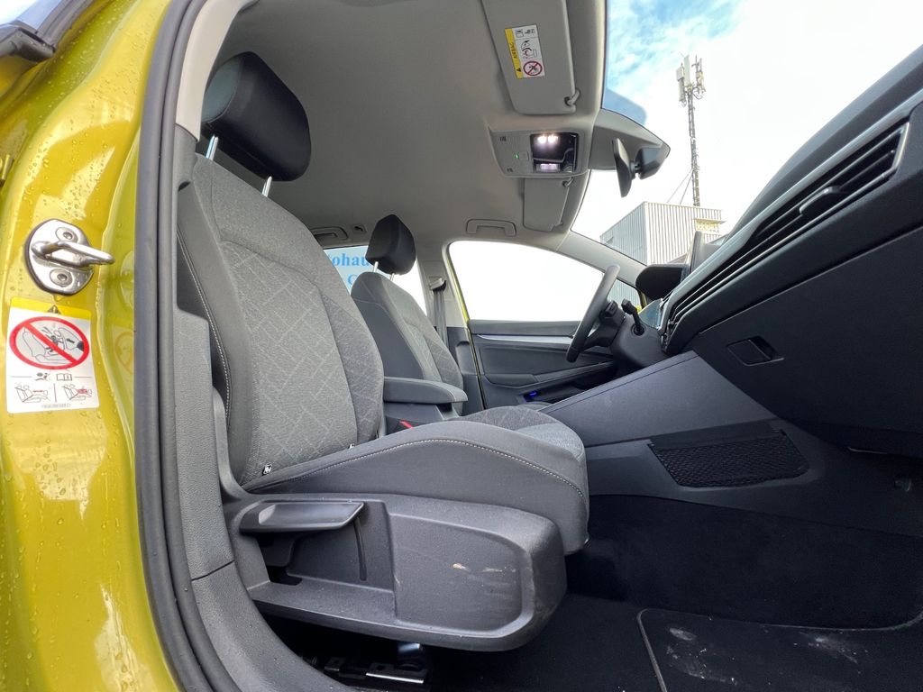 Volkswagen Golf 2021