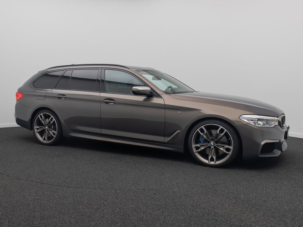 BMW M550 2019