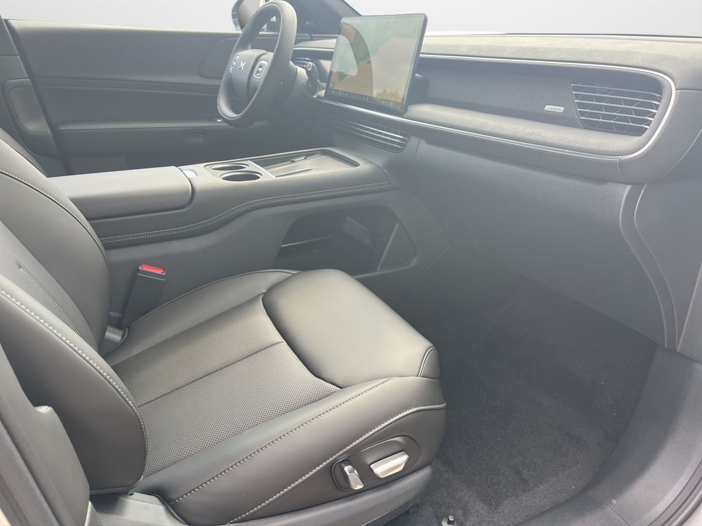 XPENG G6