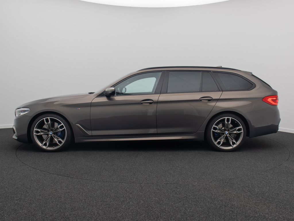 BMW M550 2019