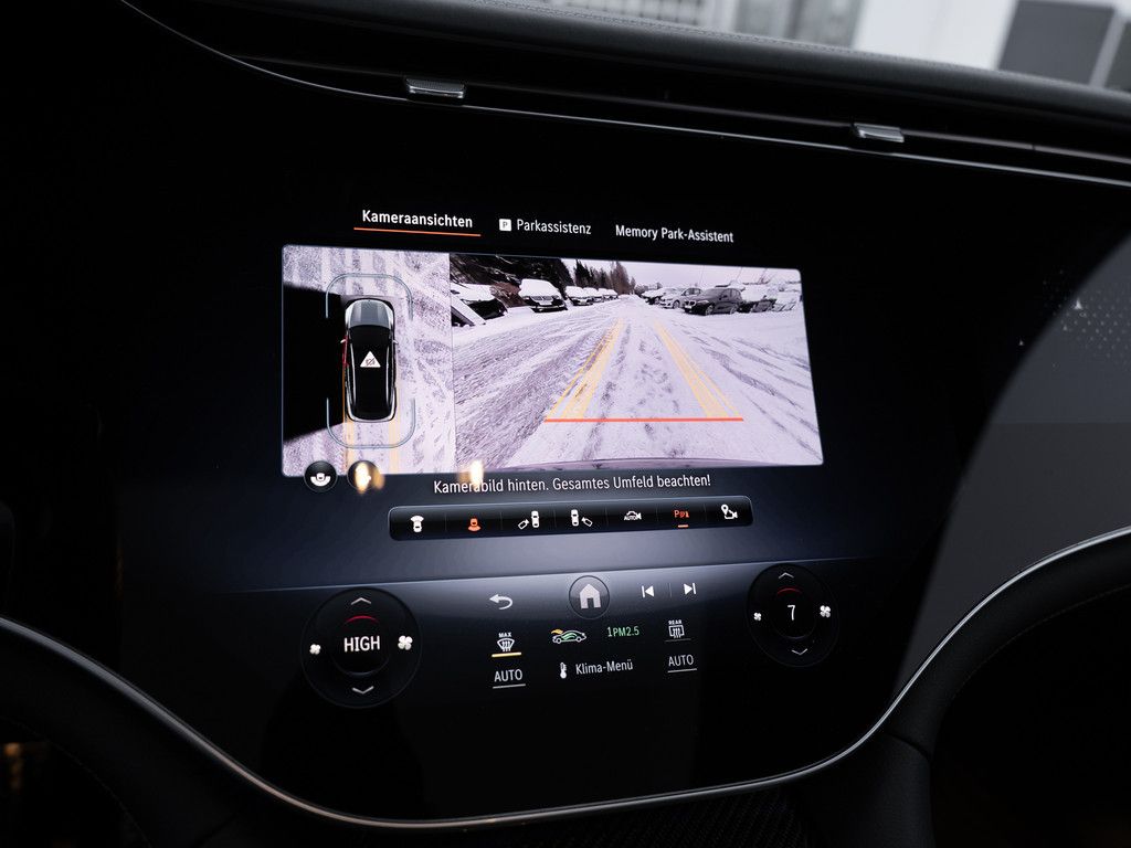 Mercedes-Benz EQS SUV 2024