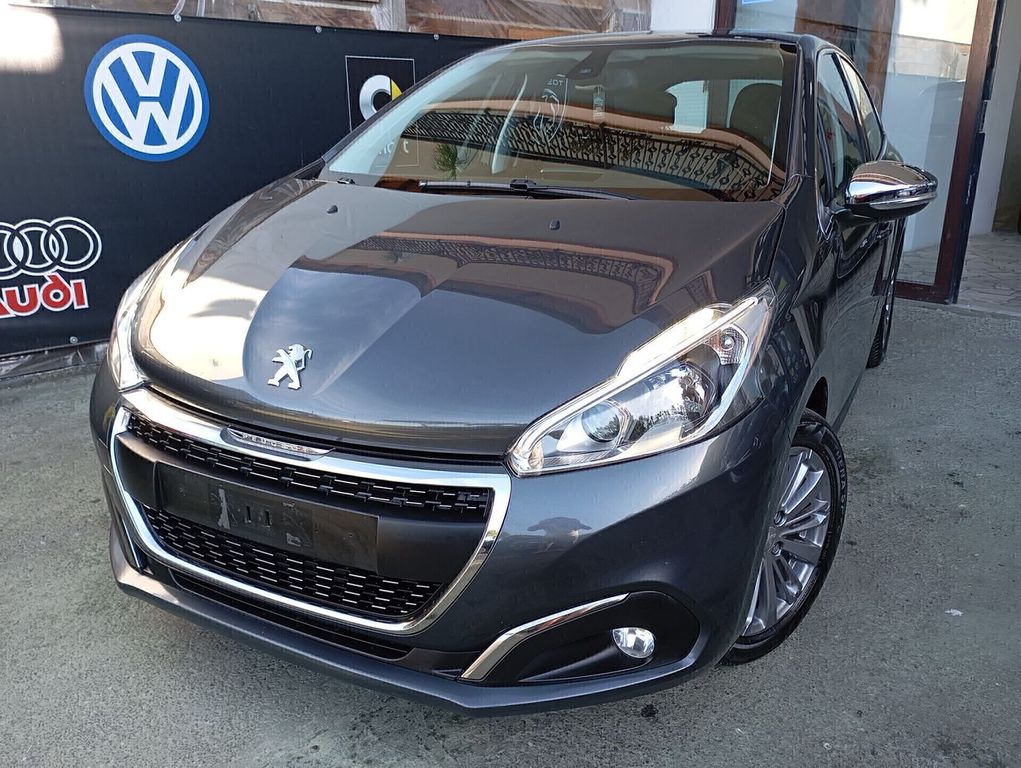 Peugeot 208 2016