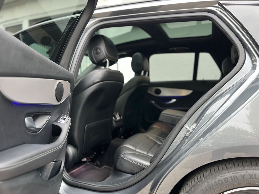 Mercedes-Benz C 300 2020