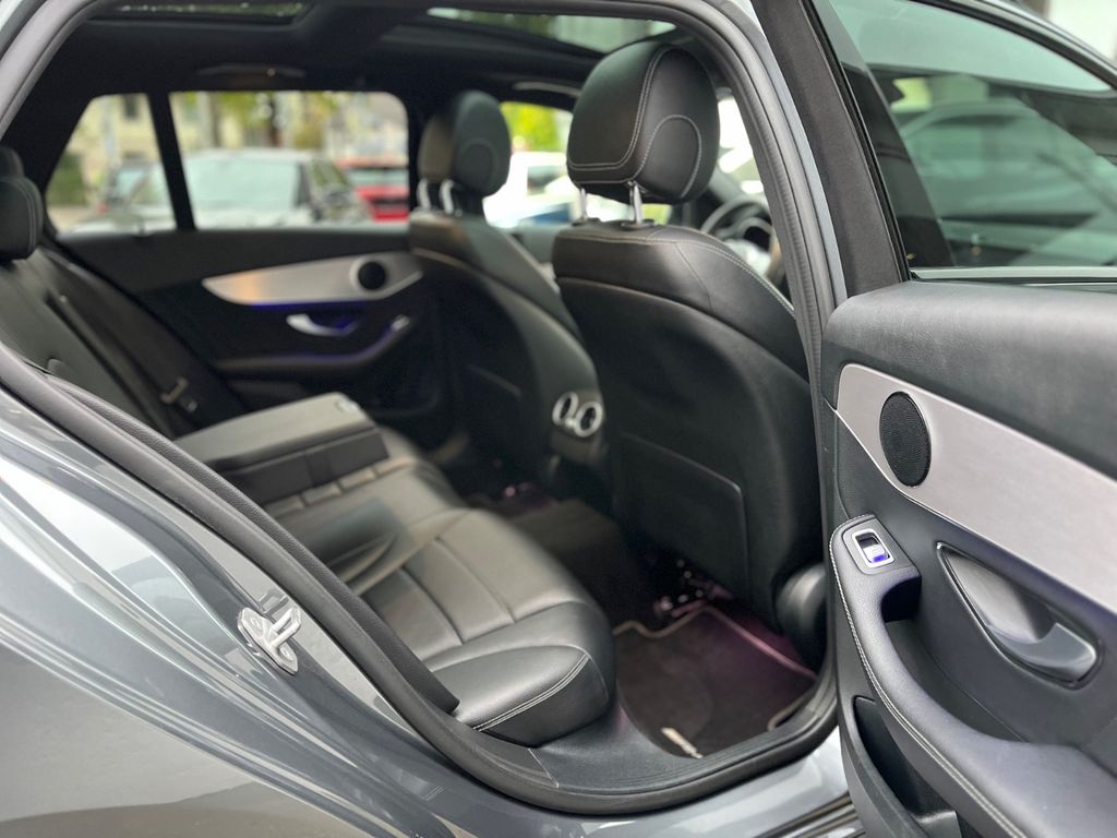 Mercedes-Benz C 300 2020