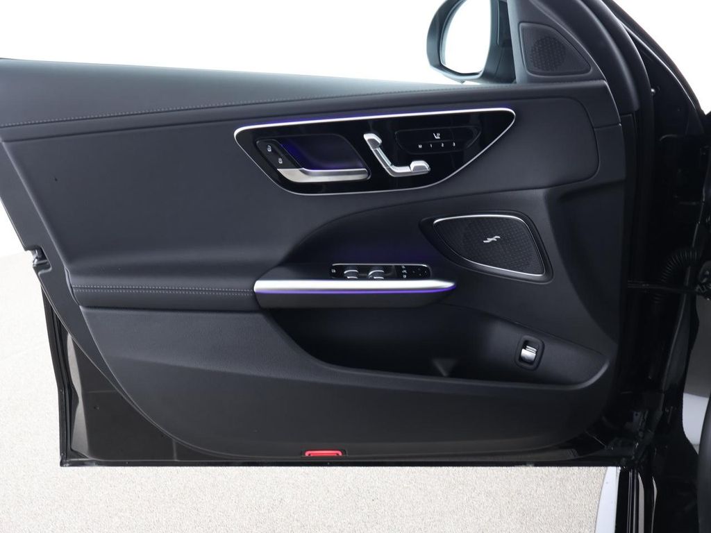 Mercedes-Benz C 220 2025