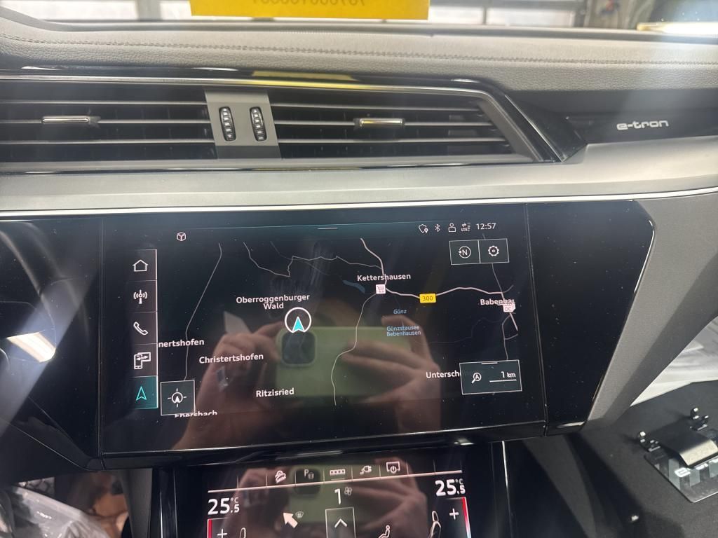 Audi e-tron 2022