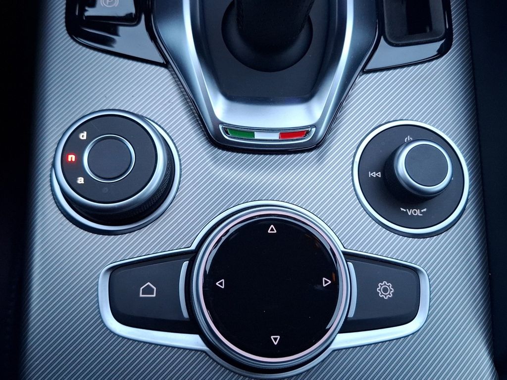 Alfa Romeo Giulia 2023