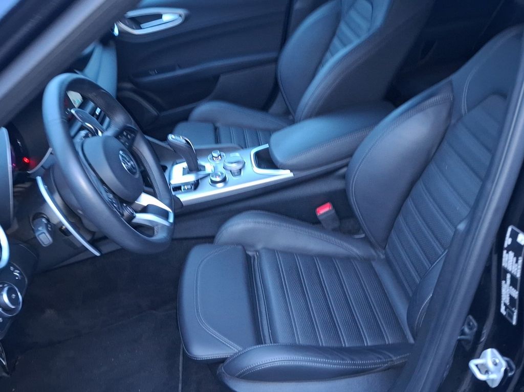 Alfa Romeo Giulia 2023