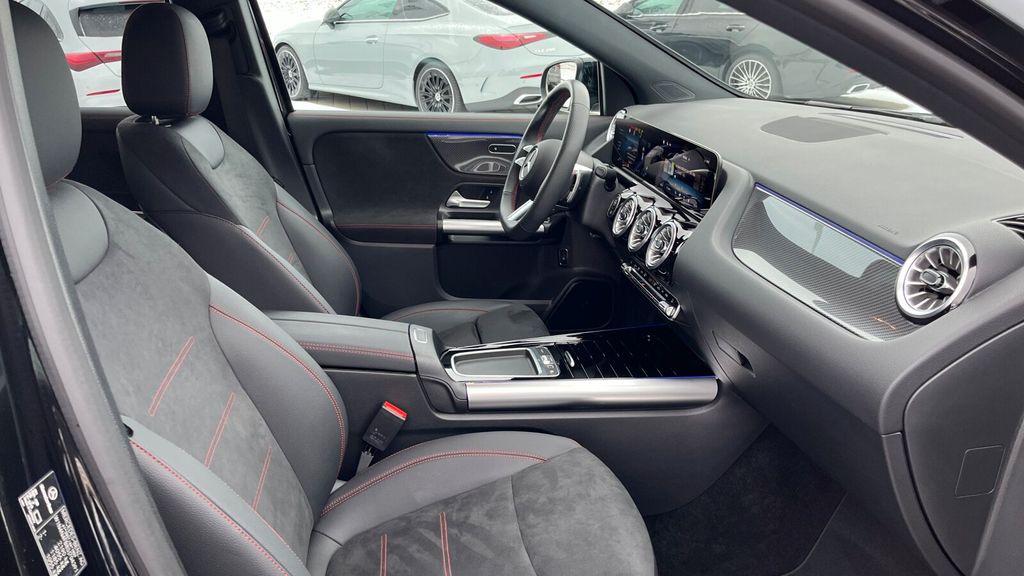 Mercedes-Benz GLA 220 2024