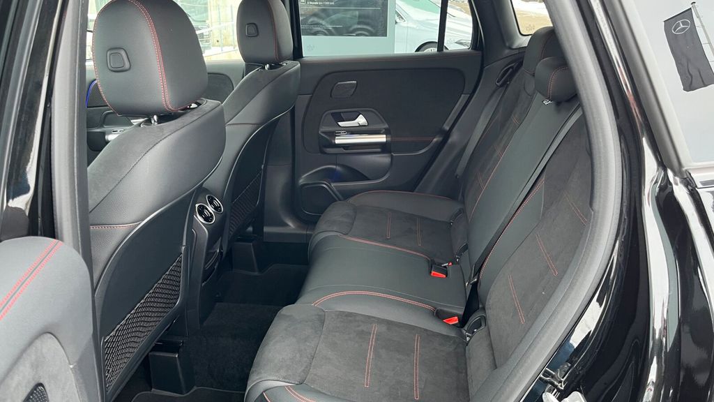 Mercedes-Benz GLA 220 2024