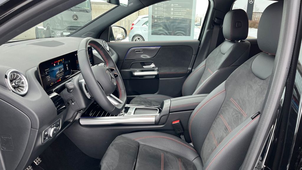 Mercedes-Benz GLA 220 2024