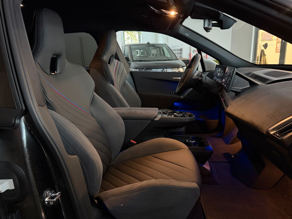 BMW iX 2025