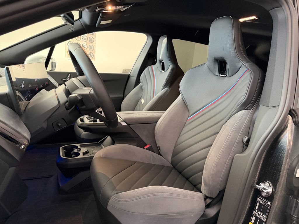 BMW iX 2025