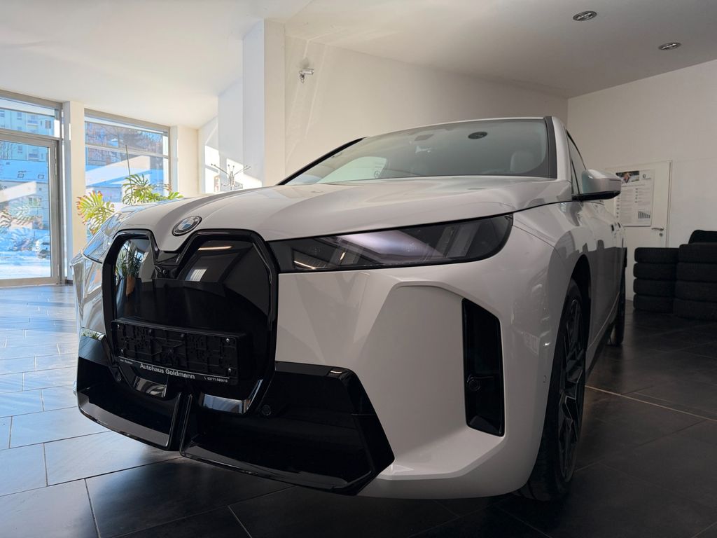 BMW iX 2025