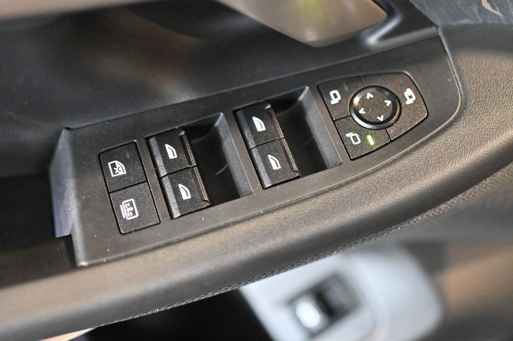 BMW i5 2024
