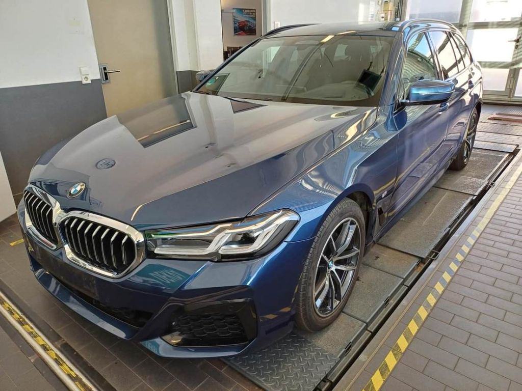 BMW 520 2021